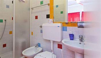 פלרמו Hotel Rainbow מראה חיצוני תמונה