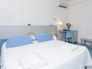 פלרמו Hotel Rainbow מראה חיצוני תמונה