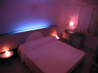 פלרמו Hotel Rainbow מראה חיצוני תמונה